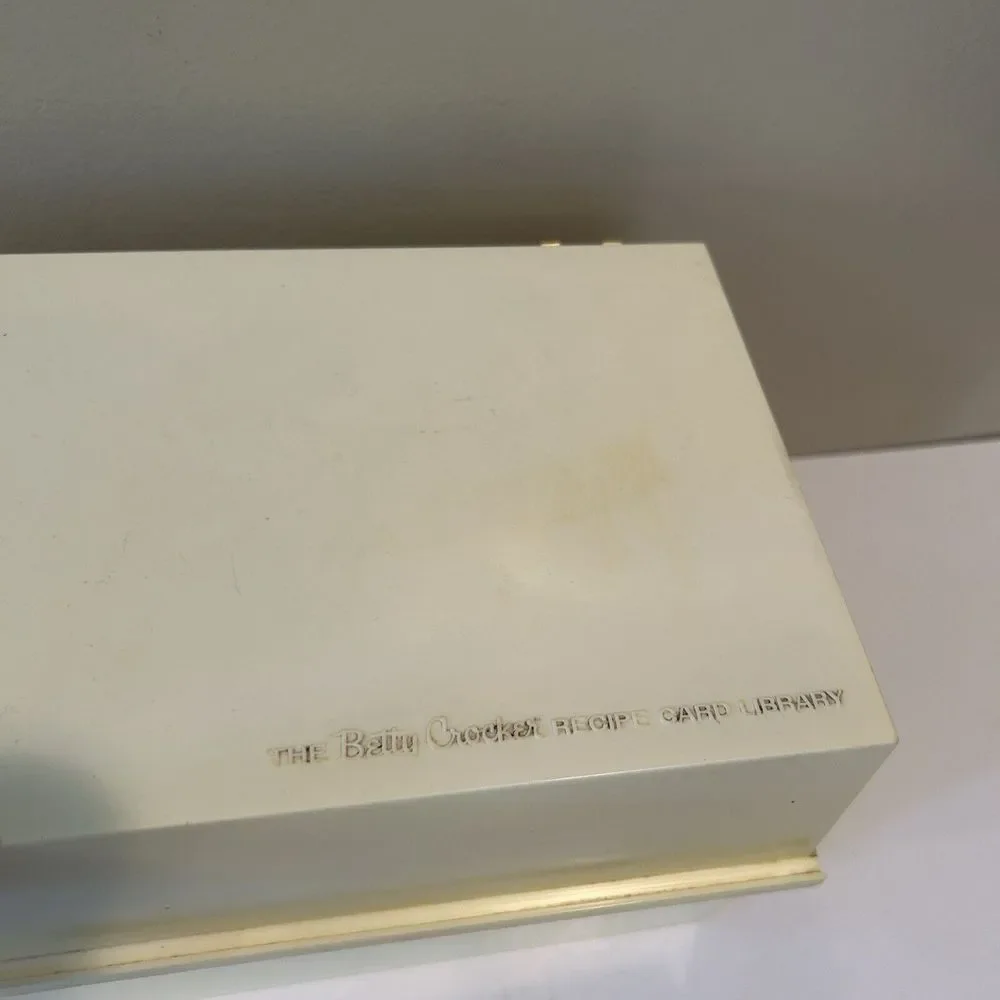 Vintage 1971 Betty Crocker‎ Recipe Card Library Box and Recipes